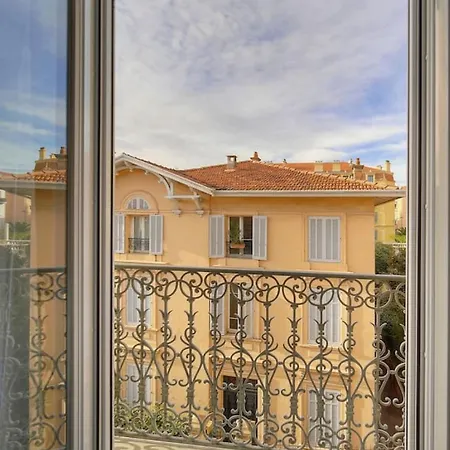 Emily 2 Bedrooms 2 Baths Near Palais